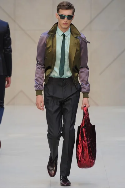 Look 40